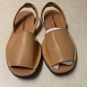 EUC Cute Fall Sandals